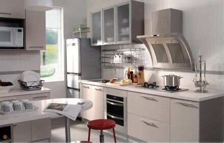 狭长型厨房装修,L型橱柜打造便捷厨房空间