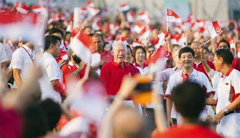 为何新加坡华人超过70%，宪法却规定马来语为国语？_凤凰网历史_凤凰网