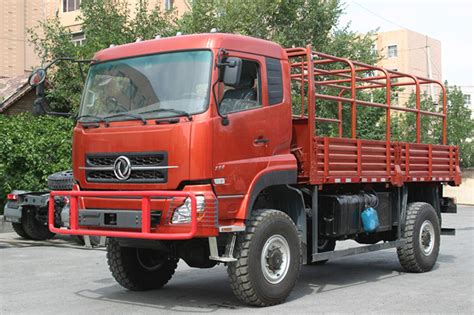 东风四驱木材运输车，4x4平头自卸货车价格