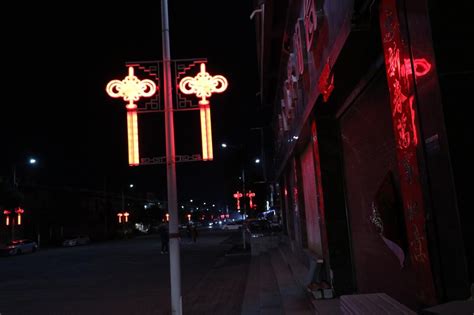 鲁山县张良镇:300余对大红“中国结灯”营造浓厚新春氛围凤凰网河南_凤凰网