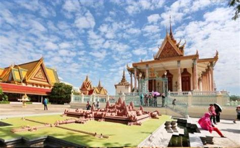 带你走进一个真实的柬埔寨，你真的了解柬埔寨吗？|柬埔寨|华人|中国人_新浪新闻