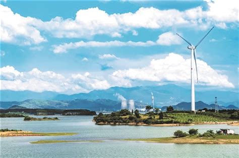 绿色新能源 致富新引擎 ——贺州富川依托丰富的风力和太阳能发展循环经济