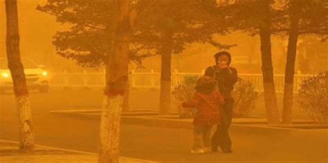 盘点全球沙尘暴肆虐来袭景象-中国气象局政府门户网站