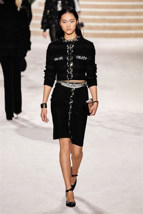 香奈儿 Chanel 2020/21秋冬高级成衣秀 - Paris Fall 2020-天天时装-口袋里的时尚指南