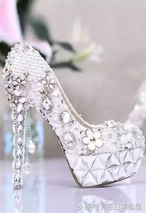 欧美灰姑娘水晶鞋高跟鞋婚鞋鞋扣 幻彩玻璃鞋饰 鞋配件水晶花鞋花-阿里巴巴