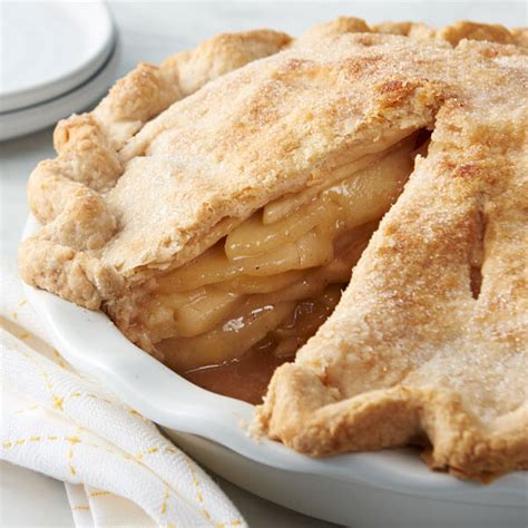 My Apple Cream Pie Is a Deliciously Different Treat - Beauty Cooks Kisses