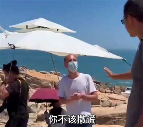游客回应制止外国人偷拍军演：“他们谎称是游客”_要闻_新闻中心_长江网_cjn.cn