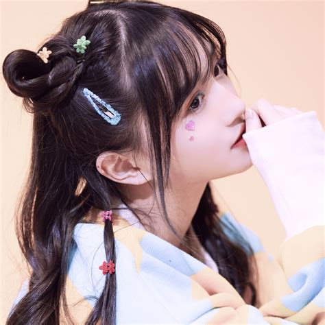 SNH48的14岁美少女費沁源在日本受欢迎