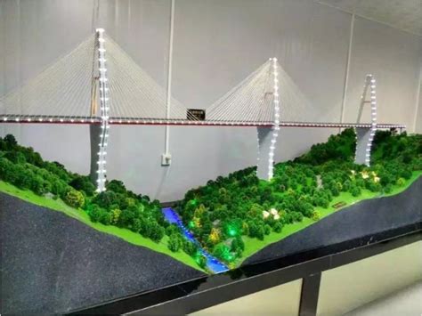 大桥su模型下载-光辉城市