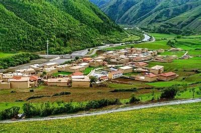 四川省阿坝州金川县神仙包红叶 - 中国国家地理最美观景拍摄点