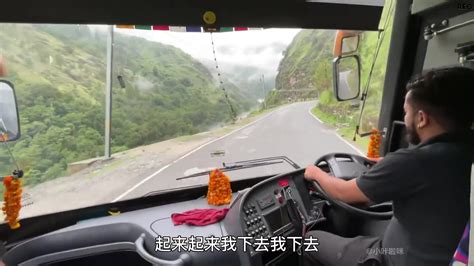 印度大巴车跑盘山公路如同高速，全程实在太刺激-直播吧