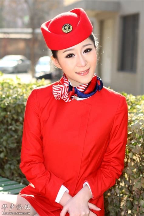 “中国最美空姐”夏侯芊芊 性感百变妩媚动人[贴图]