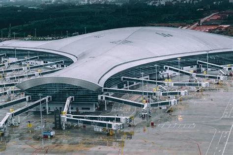 湛江机场位于中国广东省湛江市西郊，飞行区等级4C级|湛江机场|滑行道|湛江市_新浪新闻
