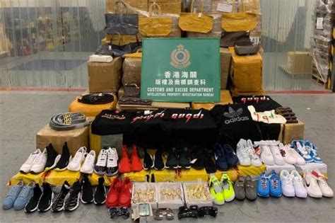 内地及香港海关跨境联合行动 检获逾4000件冒牌货_广东频道_凤凰网