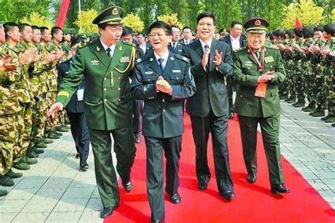 去年临沂市现役军人唯一一等功！“中国武警十大忠诚卫士”刘腾飞-在临沂
