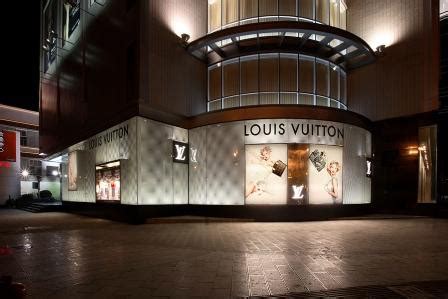 Louis Vuitton最新旗舰店设计 – 米尚丽零售设计网-店面设计丨办公室设计丨餐厅设计丨SI设计丨VI设计
