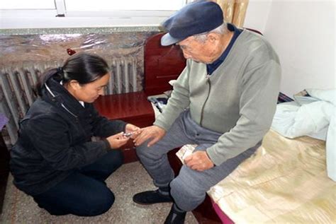 一位80岁老人哭诉：人到晚年，没有钱不是最难过的事，而是这2件__凤凰网