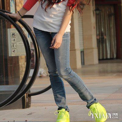 【图】荧光绿鞋子搭配 教你如何穿出自己的个性_荧光绿鞋子搭配_伊秀服饰网|yxlady.com