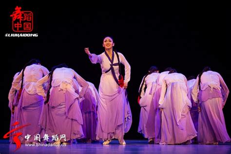 【每日一舞】北京舞蹈学院鲜族舞蹈《阿里郎》这是一群美丽的姑娘！ - Powered by Chinadance.cn!
