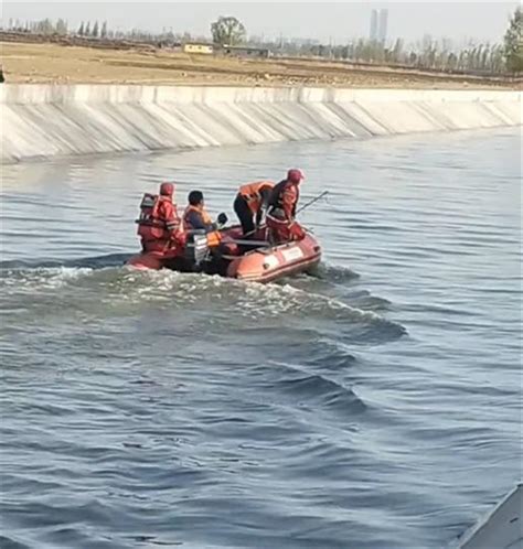 江苏一中学春游6学生翻船落水，同游者：2人溺水被救生命体征情况不明 - 上游新闻·汇聚向上的力量