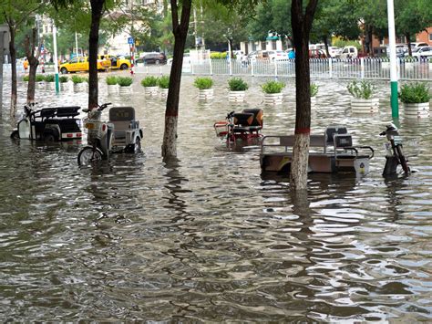 长沙西湖路出现洪水倒灌 部分街道被淹 - 焦点图 - 湖南在线 - 华声在线