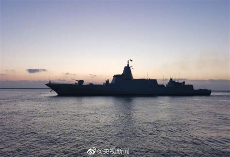 中国海军喜提万吨大驱！055首舰南昌舰正式入列——上海热线军事频道