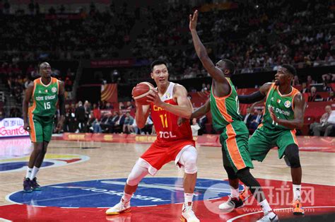 中国男篮复赛胜哈萨克进8强，宫鲁鸣瞄准中国队不足之处 - 头条新闻 - 2015男篮亚锦赛 - 华声在线专题