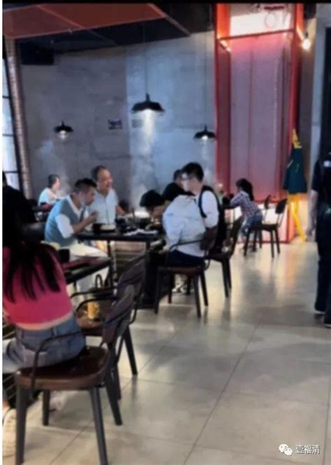 贵阳市恢复堂食第一天：顾客有序用餐_餐厅_一家_程洁