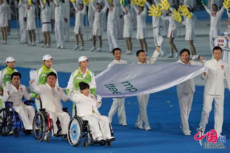 2010年亚残运会开幕式：亚残奥委会会旗入场_视频中国_中国网