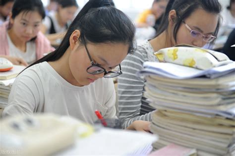 香港DSE考试比高考难吗？进入清北名校最容易的途径！ - 知乎
