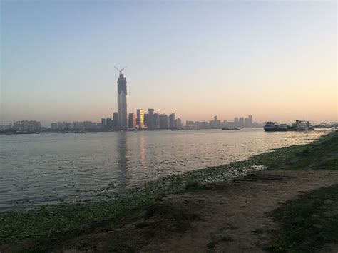 武汉市汉口江滩高清图片下载-正版图片500182574-摄图网
