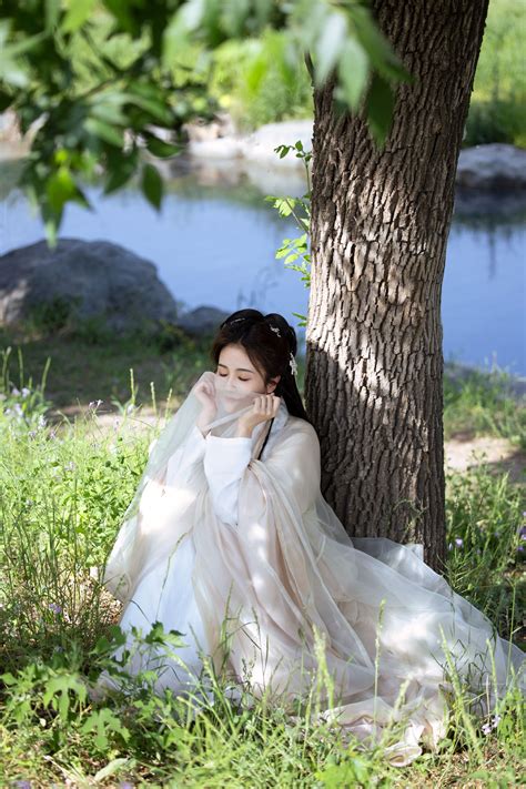 白鹿古风头像女生版图片