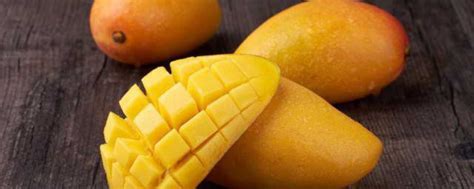 吃芒果的好处 芒果的功效与作用_彩牛养生