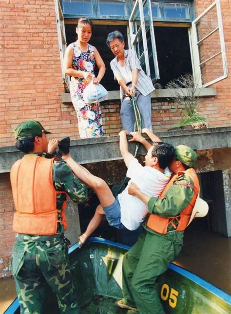 1998年特大洪水老照片回顾_九江_抗洪_武汉