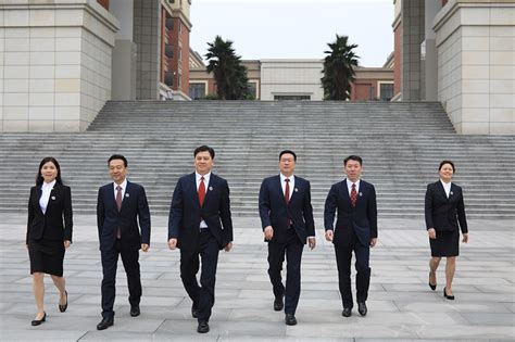 文明校园——领导班子坚强有力——重庆市第八中学校