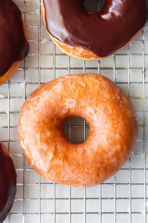 The Ultimate Guide to Donuts: Types of Donuts Explained