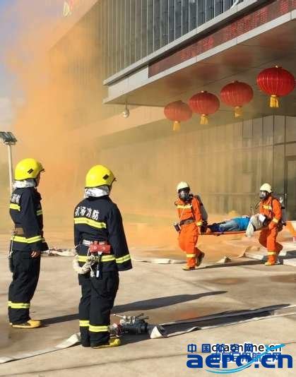 天津机场联合天津空管分局进行消防应急疏散演练_航空翻译_飞行翻译_民航翻译_蓝天飞行翻译公司