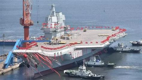 2019年中国第一艘自主设计自主建造的航母山东舰入役，中国迈入双航母时代_凤凰网视频_凤凰网