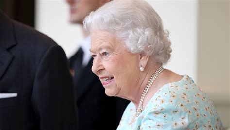 特朗普在撰文回忆与英女王对话：我问她最喜欢共事过的哪位首相_国际聚焦_天下_新闻中心_台海网