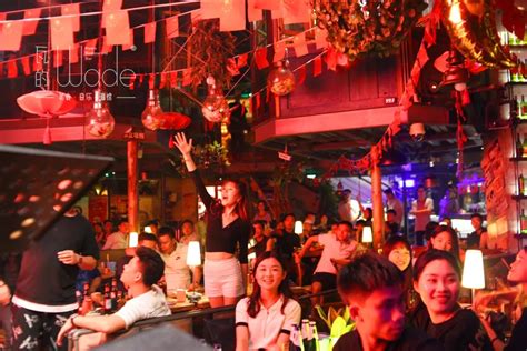 NCBD报告：成都小酒馆数量全国第一，比广州多900家 - 知乎
