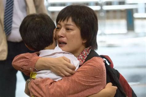 中秋节前郑州警方帮助走失儿童回家 认亲现场父母痛哭-中华网河南