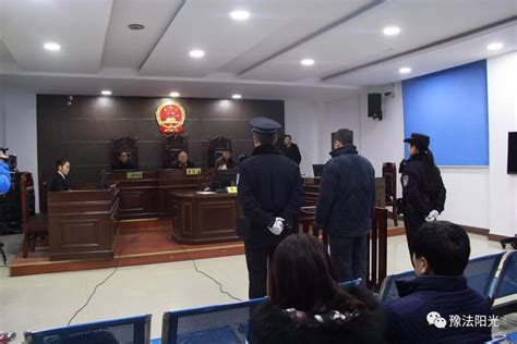 河南警方押解39名跨境电信诈骗嫌疑人，多为年轻女性_凤凰网视频_凤凰网