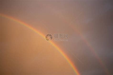广西北海雨后惊现双彩虹 横跨天空两端-图片频道