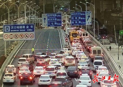 节后第一天因不守交通规则交通事故多 造成1死3伤 - 社会 - 东南网
