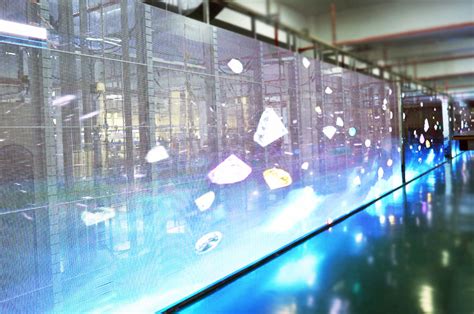 LED透明屏未来发展潜力巨大_行业动态_华信通光电