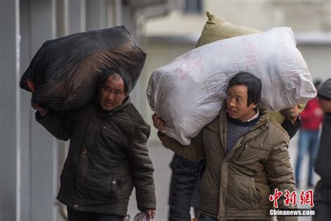 郑州在线-新闻-春运即将开启 农民工错峰返乡