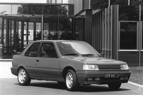 Peugeot 309 spécifications techniques et économie de carburant