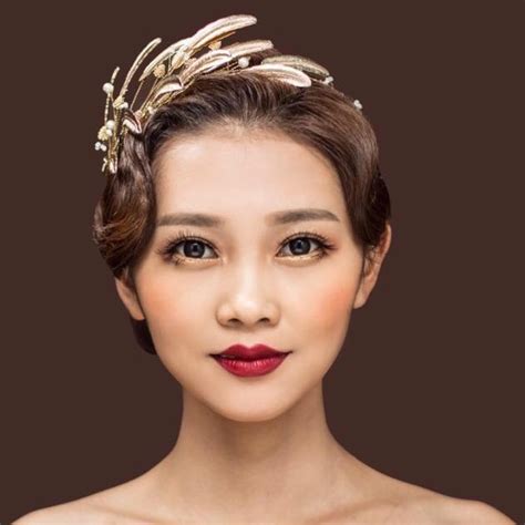如何在妆容上精明做加法，让魅力MAX（3） _美容_时尚集团官网