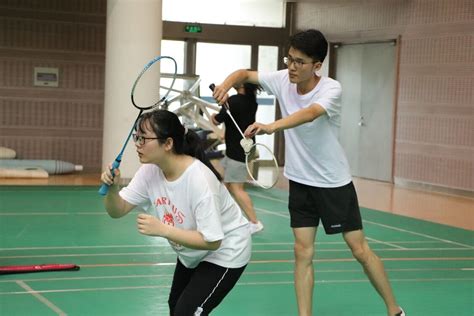 我院“青春杯”羽毛球比赛成功举办