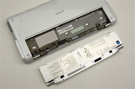 索尼EG18笔记拆机的详细步骤(图文教程)(包括换硬盘,cpu清 - 笔记本电脑 | 悠悠之家